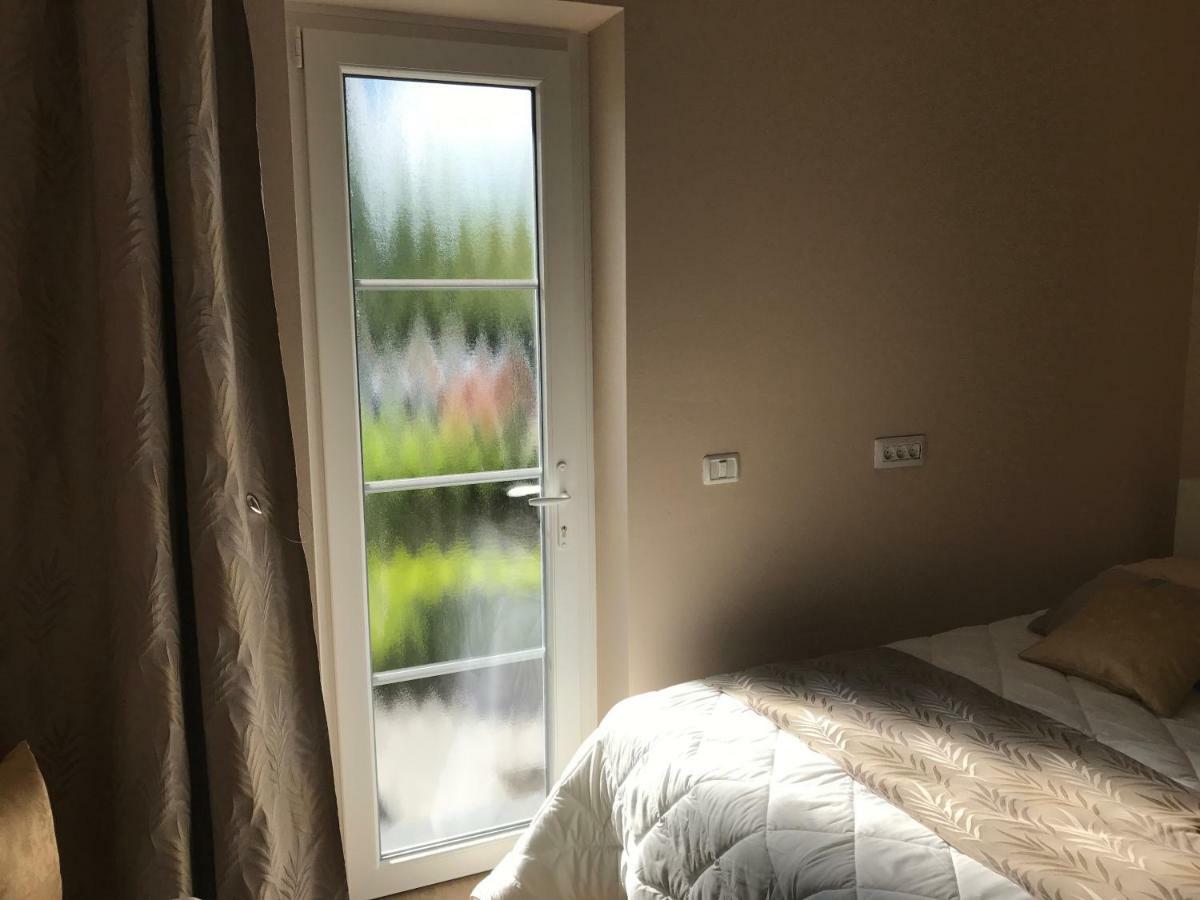 Linden Garden Apartment ポストイナ エクステリア 写真